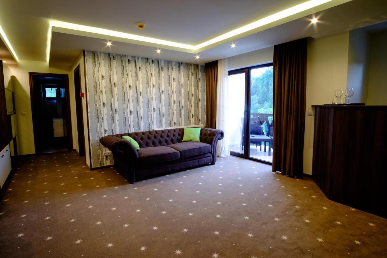 Hotel Poezia Luna Εξωτερικό φωτογραφία