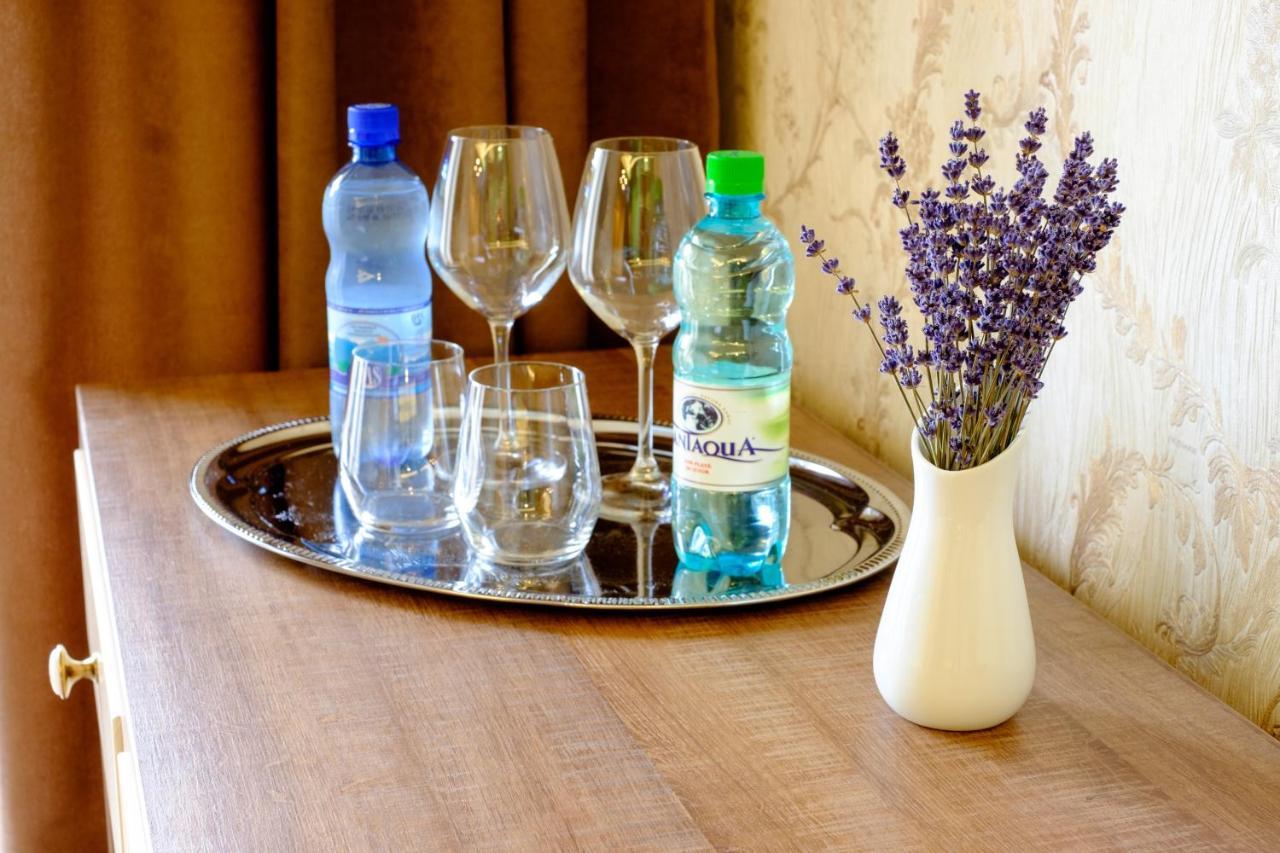 Hotel Poezia Luna Εξωτερικό φωτογραφία