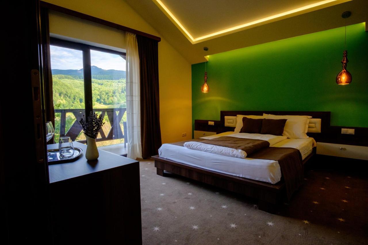 Hotel Poezia Luna Εξωτερικό φωτογραφία