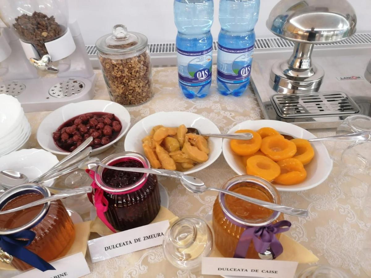 Hotel Poezia Luna Εξωτερικό φωτογραφία